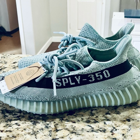 SPLY-350 Yeezy’s in light Blue - never worn PERFECT CONDITION! - Picture 1 of 7